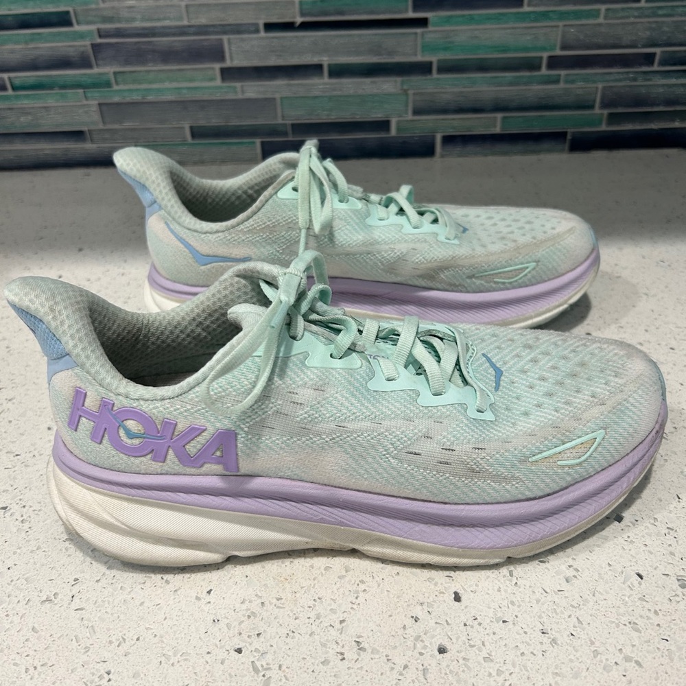 Hoka Clifton 9, Size 9.5